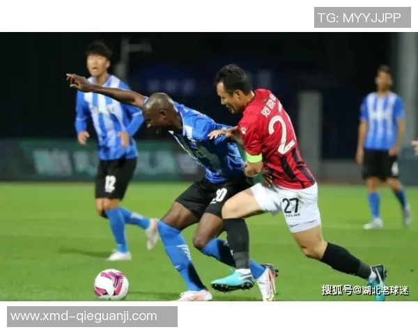 武汉足球队灵活性引发热议球迷与专家观点交锋分析 武汉足球队灵活性引发热议球迷与专家观点交锋分析