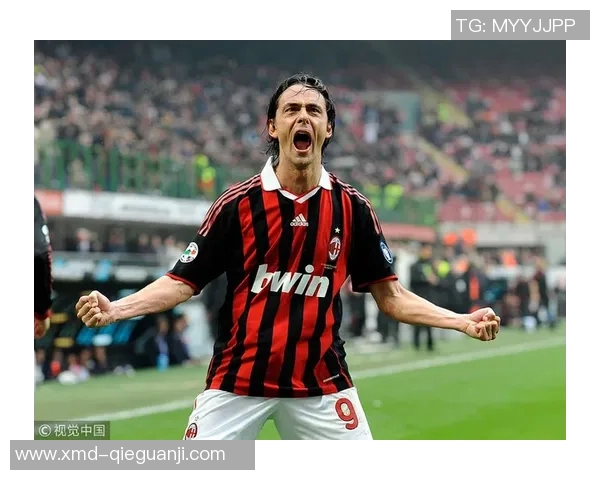 足球明星在绿茵场上展现速度之美与技巧的完美结合 足球明星在绿茵场上展现速度之美与技巧的完美结合